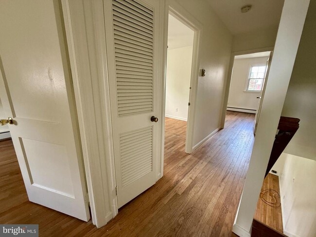 Building Photo - 742 S Matlack St