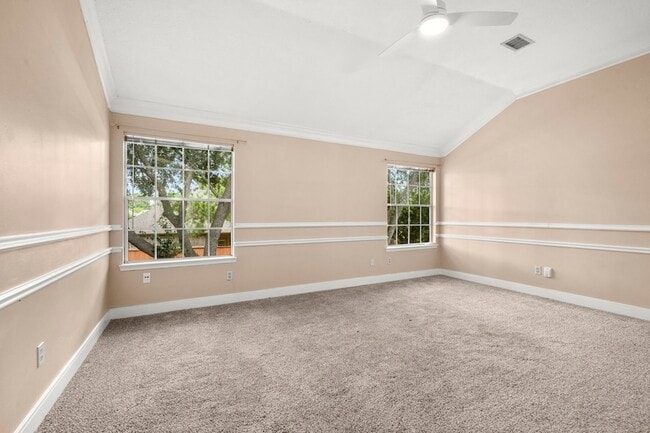 Building Photo - 16303 Lakestone Dr