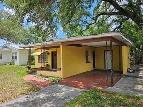 Building Photo - 1216 E Myrtle St