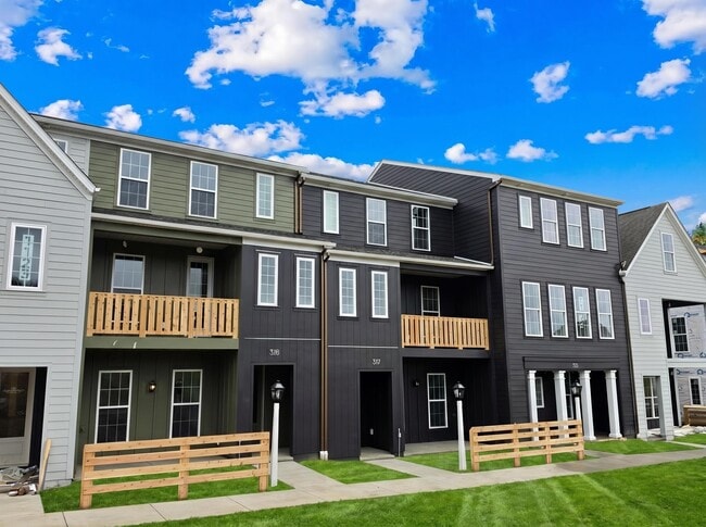 Building Photo - 317 Palisade Way