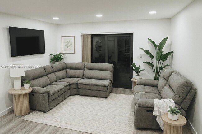 Building Photo - 9712 Hammocks Blvd