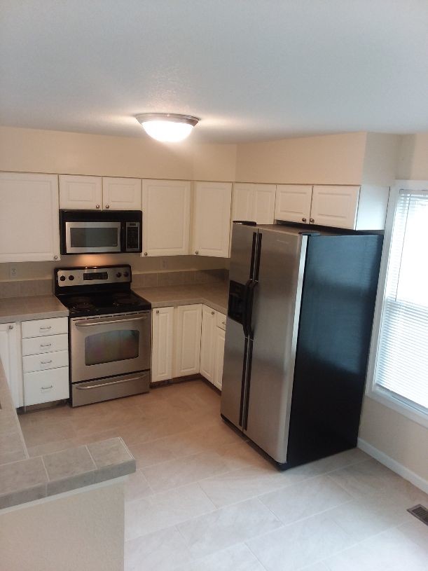 Building Photo - 8550 Tidewater Dr