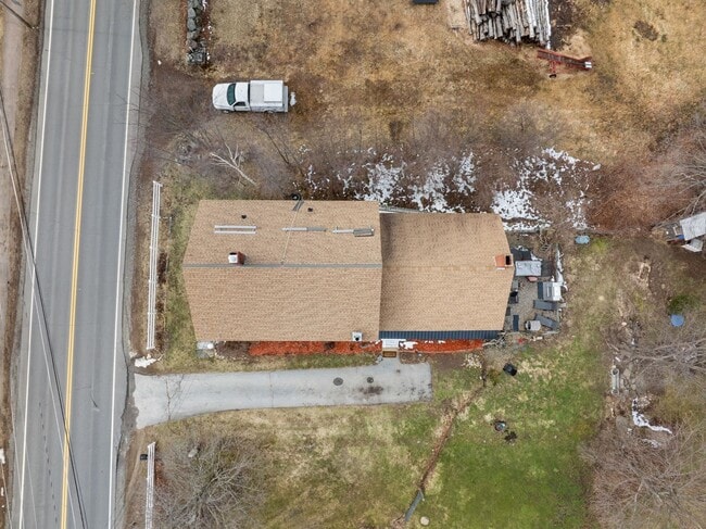 Building Photo - 1795 NH-140