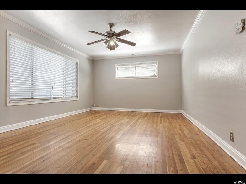 Building Photo - 923 E 500 S