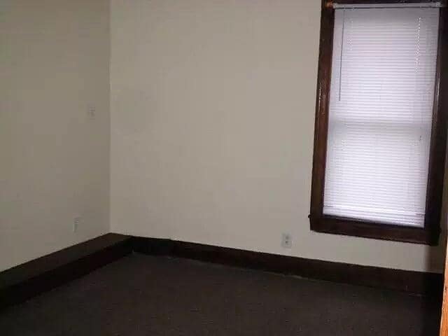 Building Photo - 502 S Walnut Ave