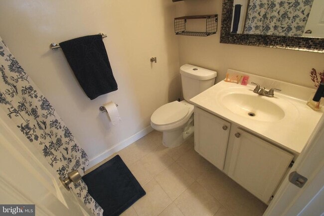 Building Photo - 7863 Apache Ridge Ct