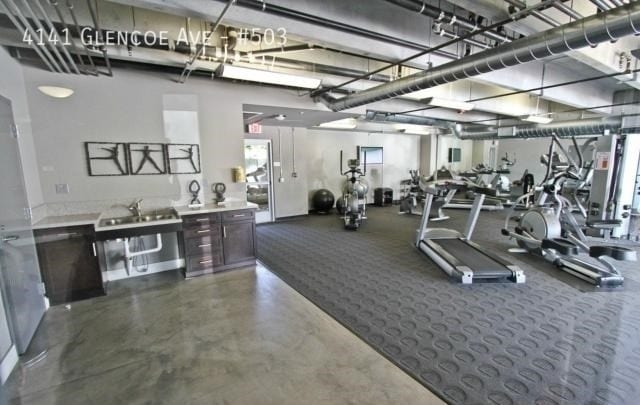 Building Photo - 4141 Glencoe Ave