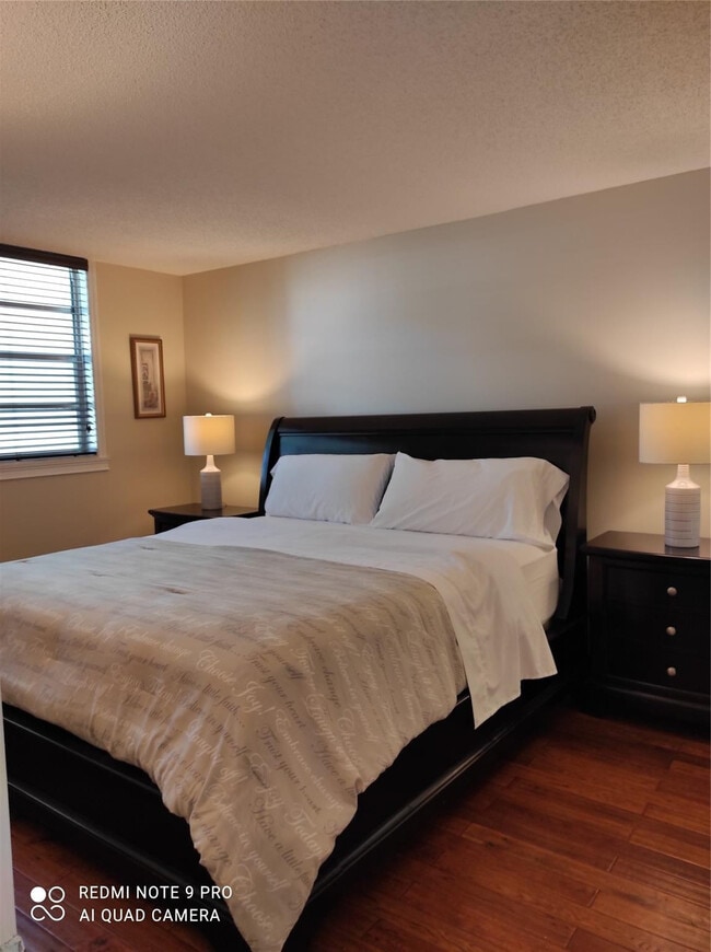 Building Photo - 3000 NW 48th Terrace