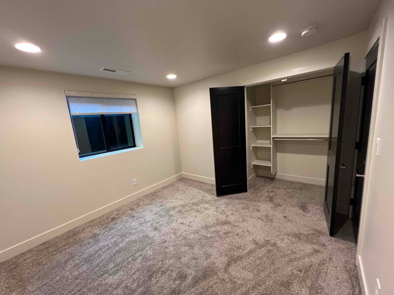 Building Photo - 320 W 900 N