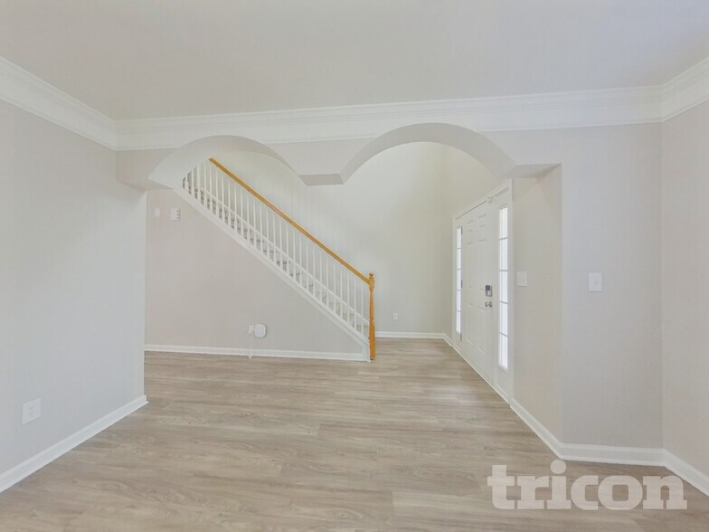 Building Photo - 3837 Parkers Fry