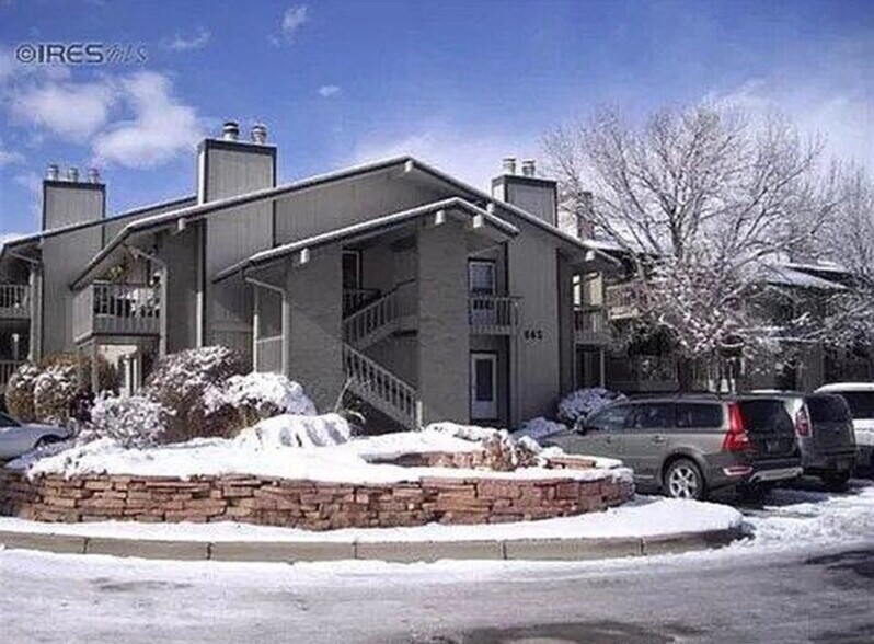 Building Photo - 665 Manhattan Dr