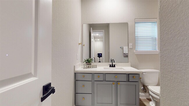 Building Photo - 5430 Camaguey St