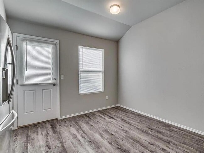 Building Photo - 10712 SW 23rd Pl