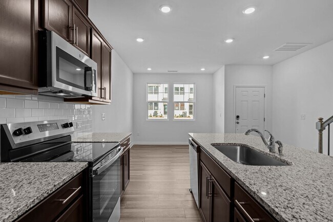 Building Photo - Gorgeous New Construction!  Updated Kitche...