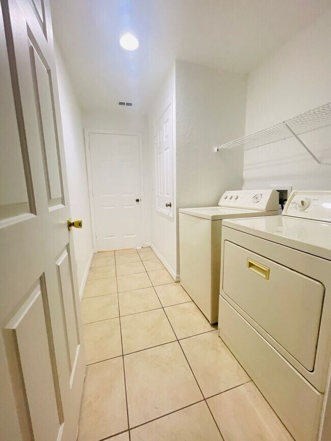 Building Photo - Tuscany Preserve-404 CINNAMON DR POINCIANA, FL 34759