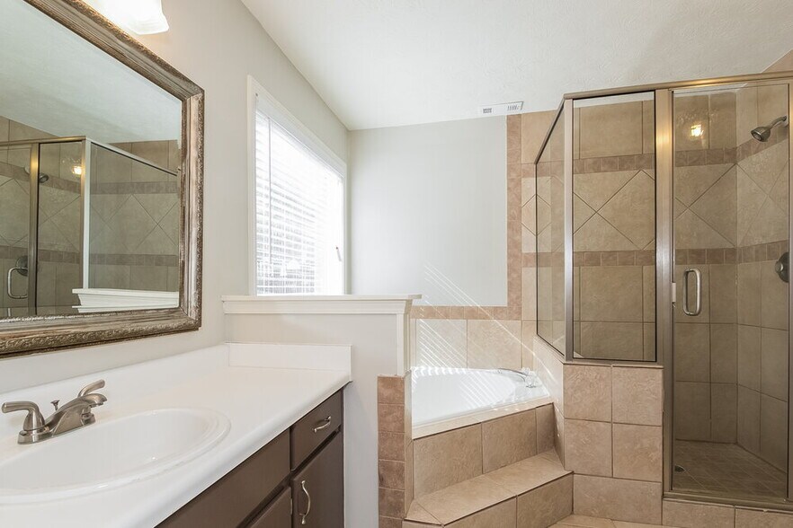 Building Photo - 262 Northwind Dr
