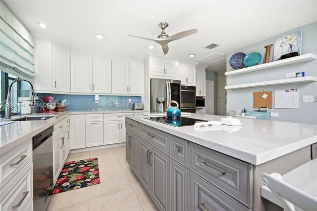 Building Photo - 11703 Sunfish Way
