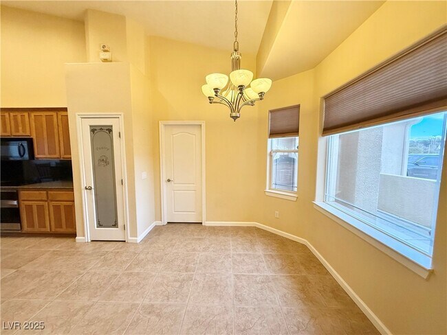 Building Photo - 6780 Sandpebble St