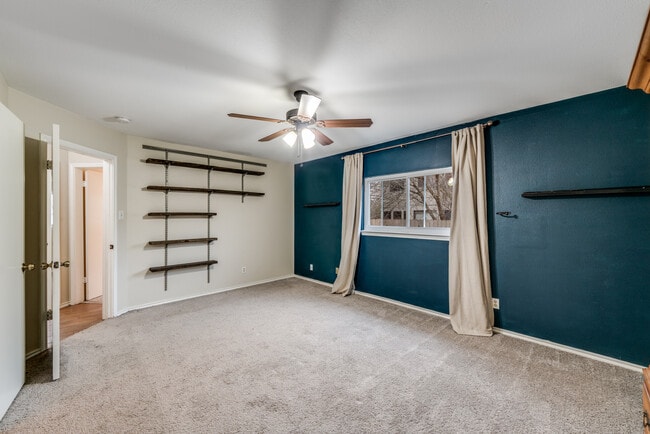 Building Photo - 6858 Celes Meadow Dr