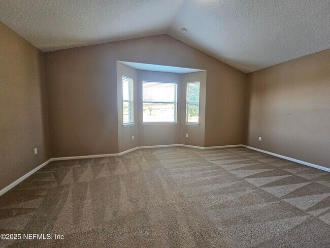 Building Photo - 964 Hazeltine Ct