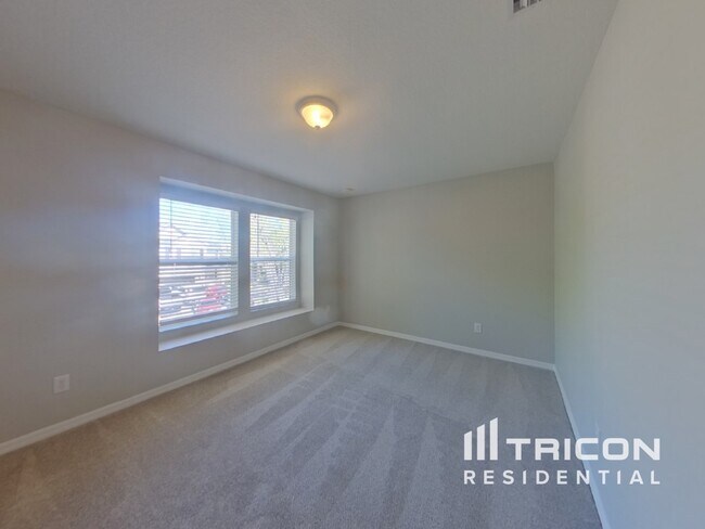 Building Photo - 7222 Bridgeview Dr