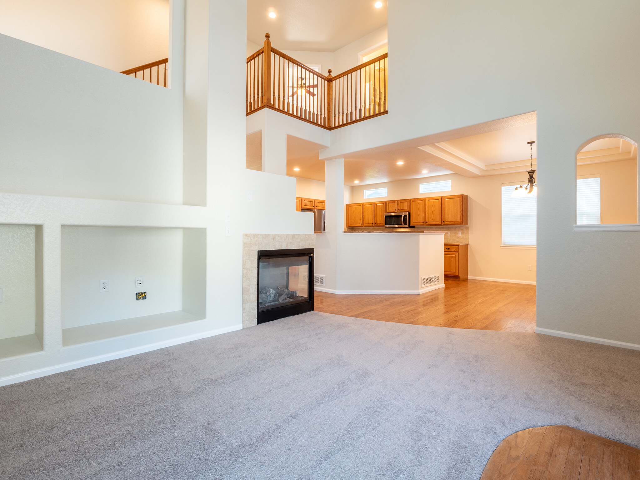 Building Photo - 5162 Cinquefoil Ln
