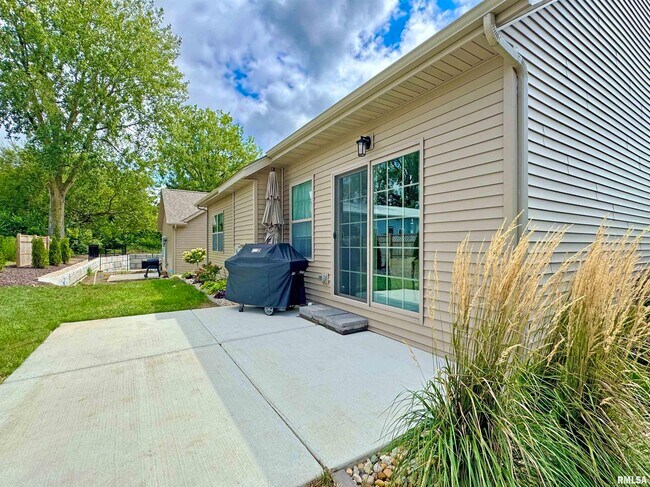 Building Photo - 7615 Walnut Bend Dr