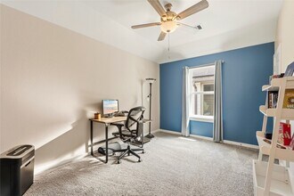 Building Photo - 15647 Roscobie Park Dr