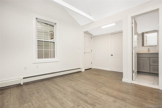 Building Photo - 195 Oceanview Ave