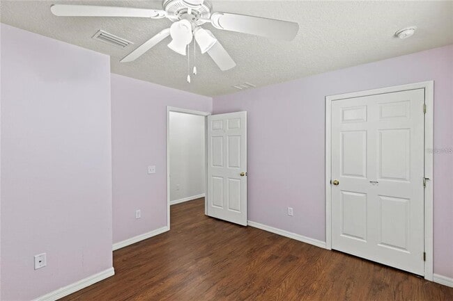 Building Photo - 206 E Catawba St