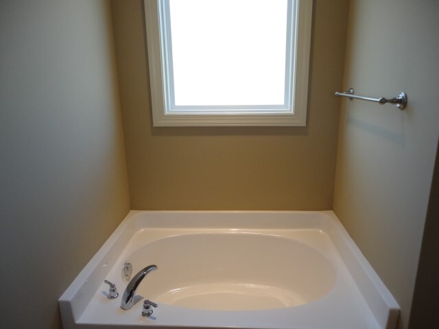 Building Photo - 166 Sequoia Dr