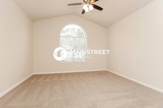 Building Photo - 3 Bedroom Pet-Friendly Home in ANTIOCH, TN with Main Street Renewal