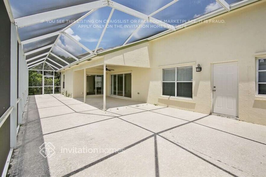 Building Photo - 12132 Quilting Ln