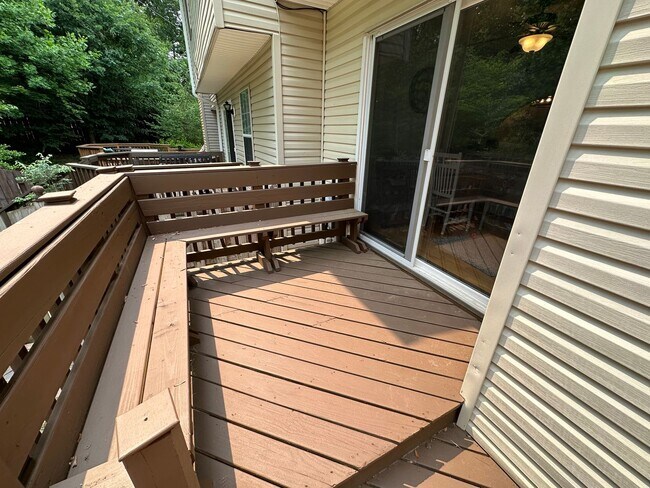 Building Photo - STAFFORD TOWNHOUSES - CLOSE TO QUANTICO