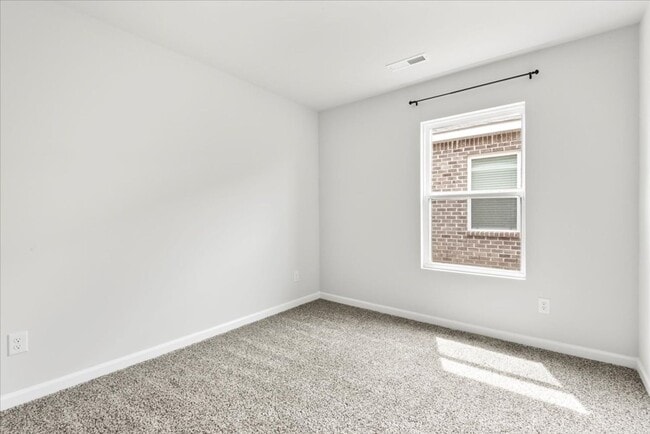 Building Photo - Cullman City Limits - pet friendly
