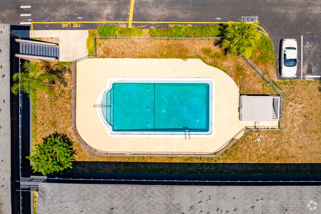 1711-1723 Dixon Blvd Cocoa, FL 32922 - Allen Condos