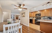 Building Photo - Charming 3-bedroom, 2-bathroom Townhome - ...