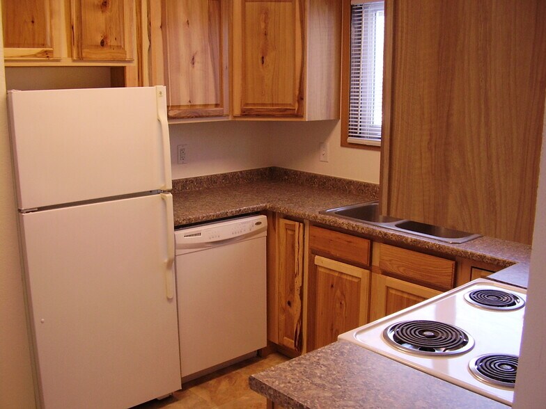 Building Photo - 1546 Turner St