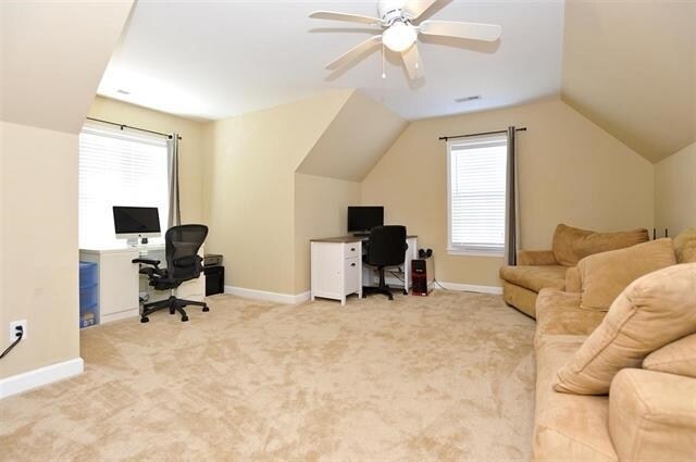 Building Photo - 280 Inverness Dr