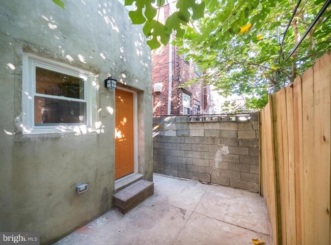 Building Photo - 1409 S Etting St