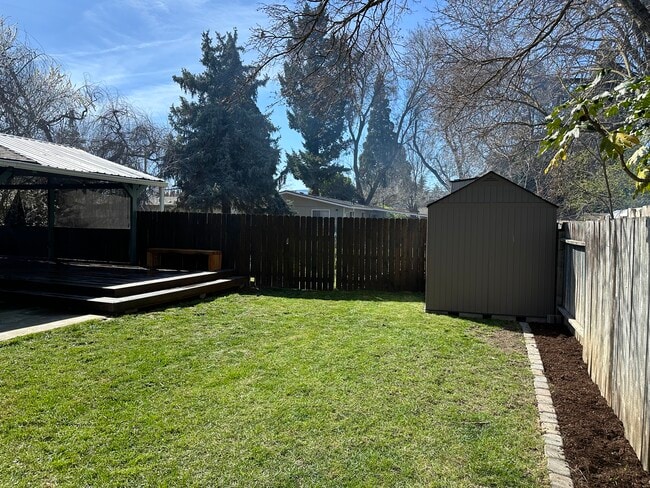 Building Photo - 720 Freeman Rd