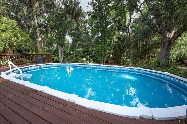 Building Photo - 411 Valencia Cir