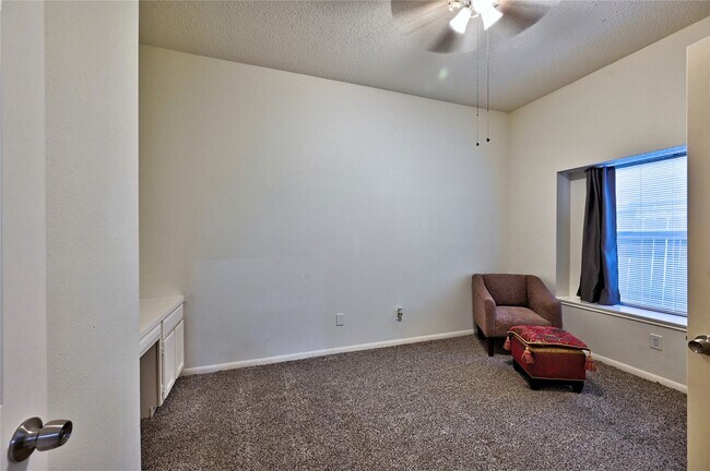 Building Photo - 7407 Creekfield Dr