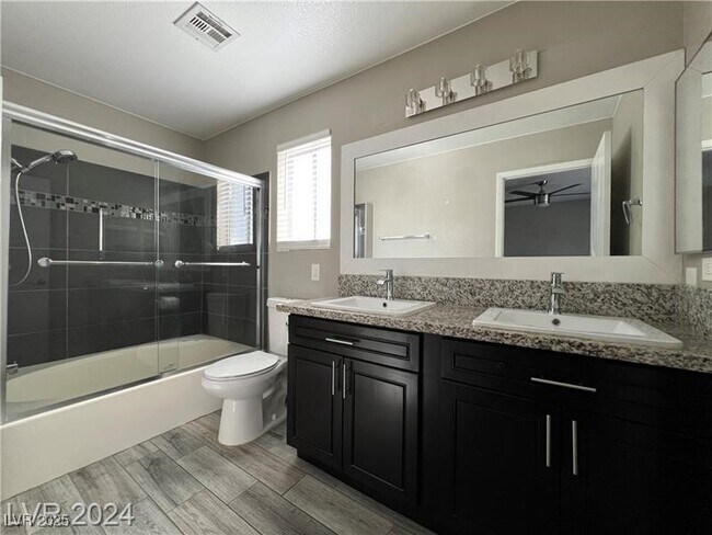 Building Photo - 1424 Lodgepole Dr