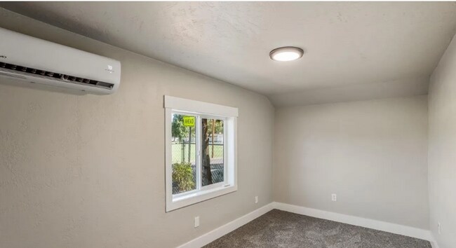 Building Photo - Charming Craftsman-Style Home in Boise 83704 – Move-In Ready!