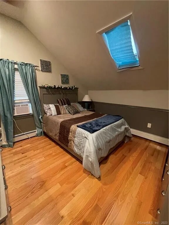 Building Photo - 23 St James Row