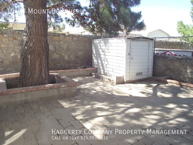 Building Photo - Northeast El Paso 4bed/3bath with Pool
