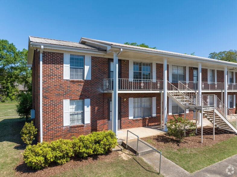 Fox Valley Apartments 2101 1st Ave W Maylene AL 35114 Apartment Finder