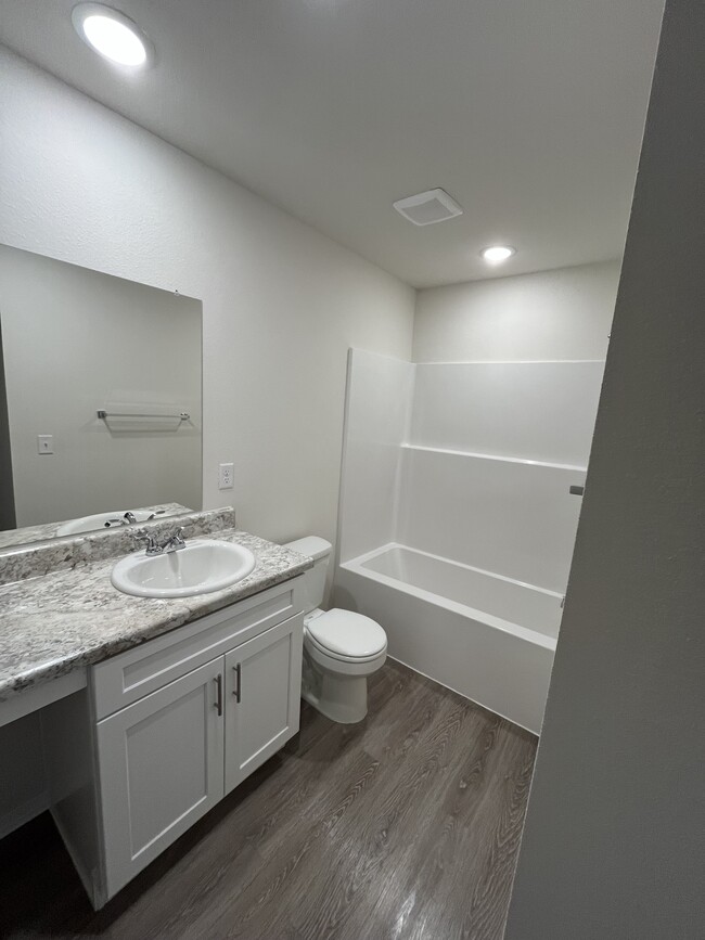 Building Photo - 2598 E Meramec St