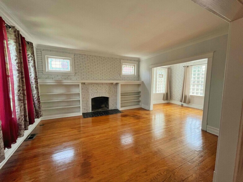 Building Photo - 5766 Waterman Blvd